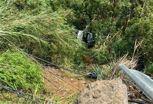 Xe ô tô 29 chỗ mất phanh lao xuống vực tại khu xã Tam Đảo, Phú Thọ